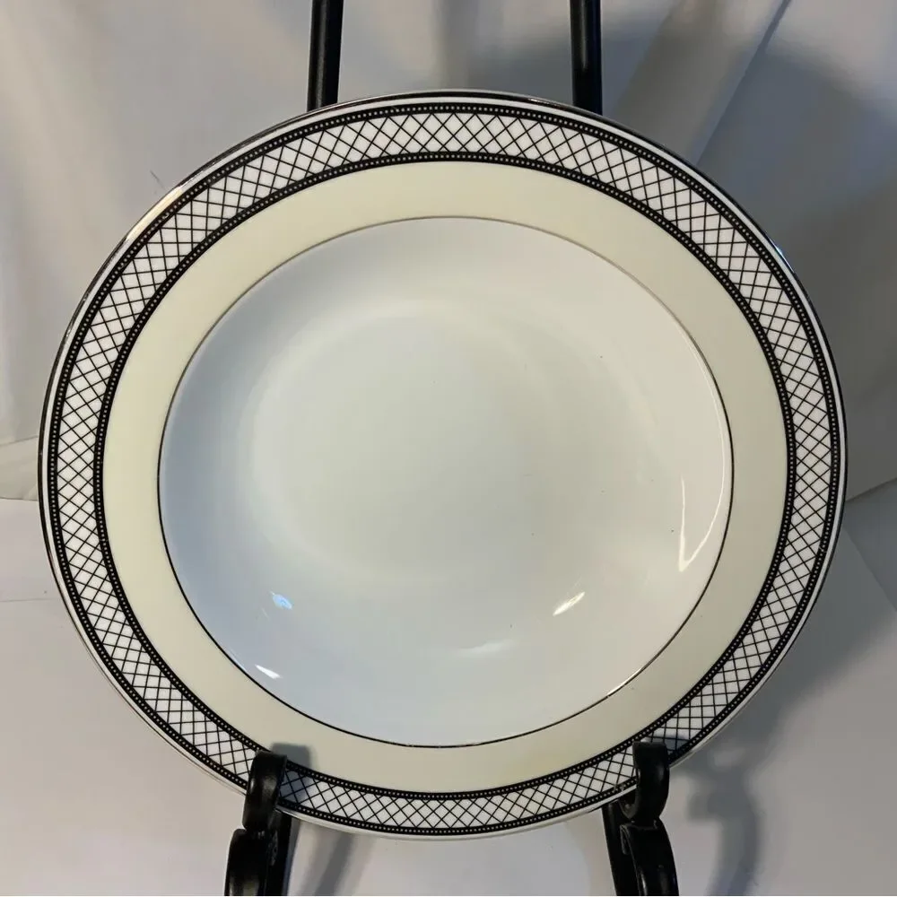 New Ralph Lauren Silk Ribbon Pearl Round vegetable bowl 10” diameter A11